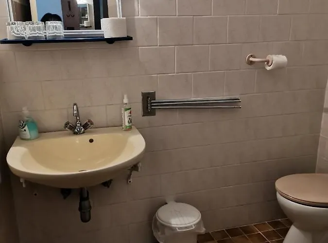 Villa-negra Retro Panzio Frühstückspension 3*